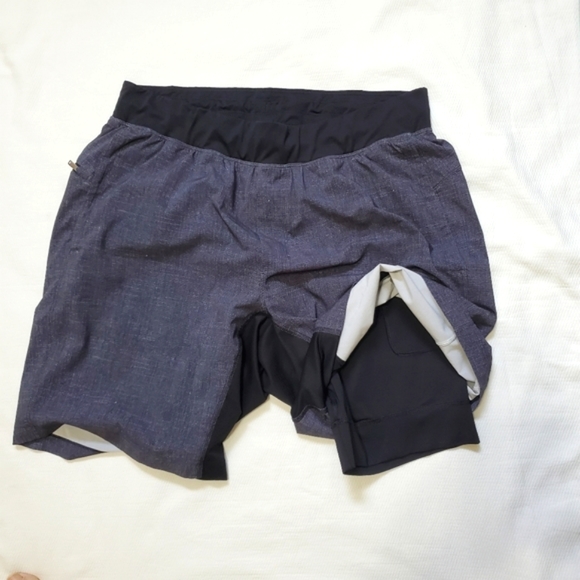 Lululemon T.H.E. Training Shorts Lined XL - Picture 7 of 7